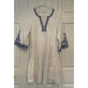 Etolie Coral Embrodered Dress Small